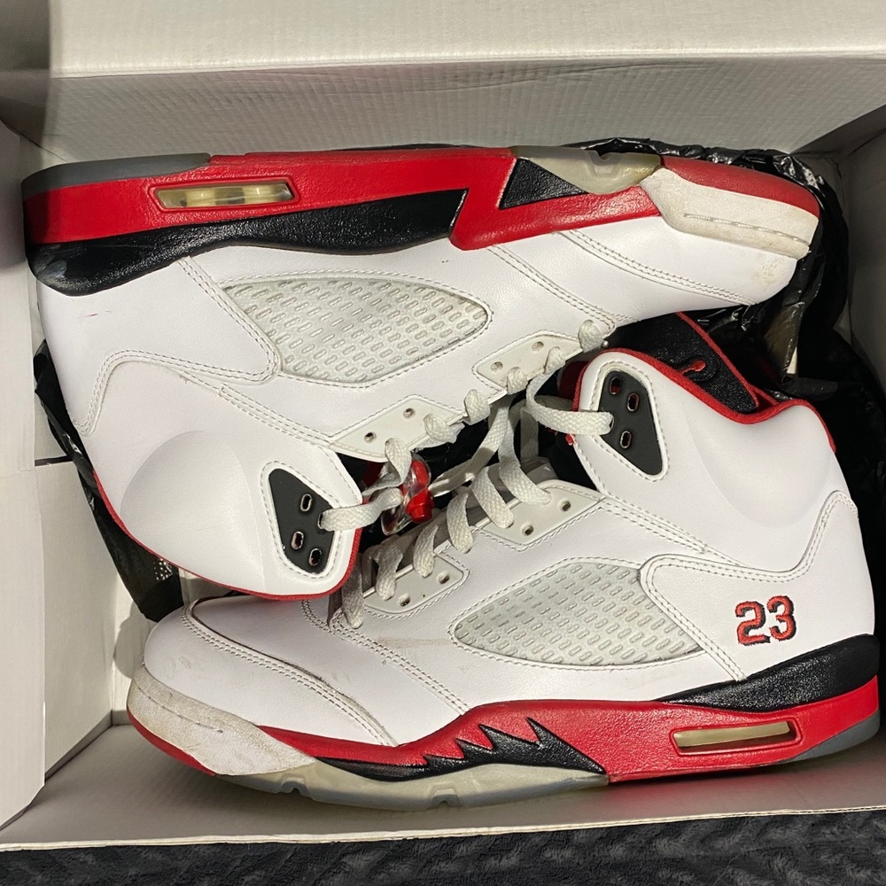 Air Jordan Retro Fire Red 5’s